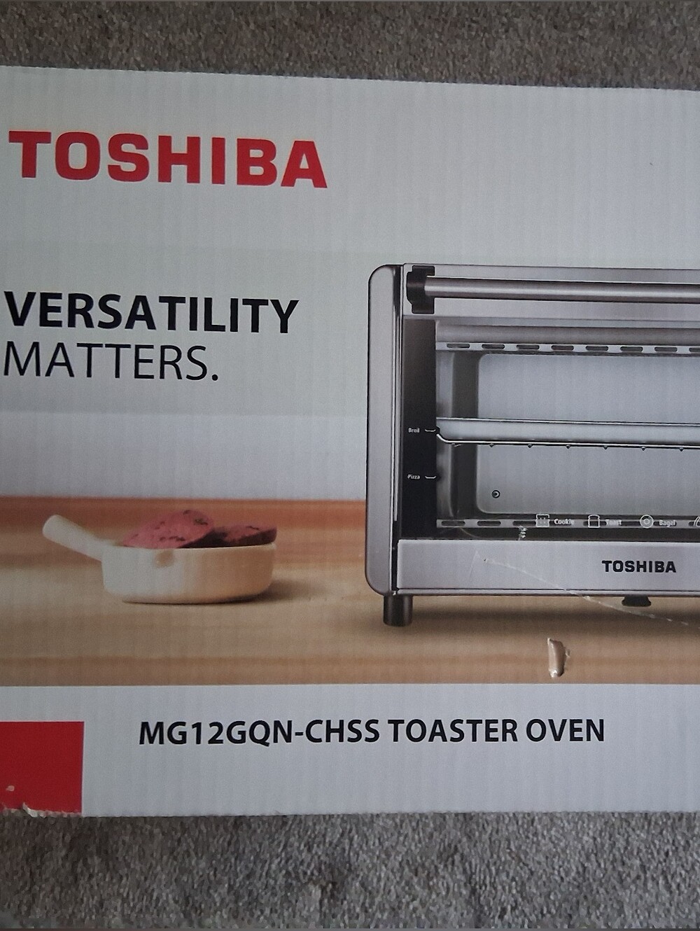 Toshiba Stainless Steel 4-Slice Toaster Oven with Adjustable Settings